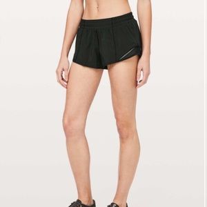 Lululemon hotty hot short